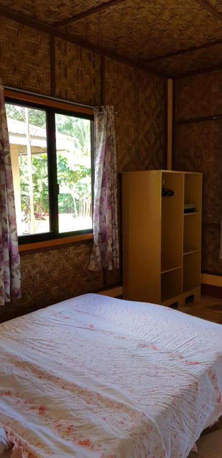 Paco'S Garden Home Stay Mambajao Exterior photo