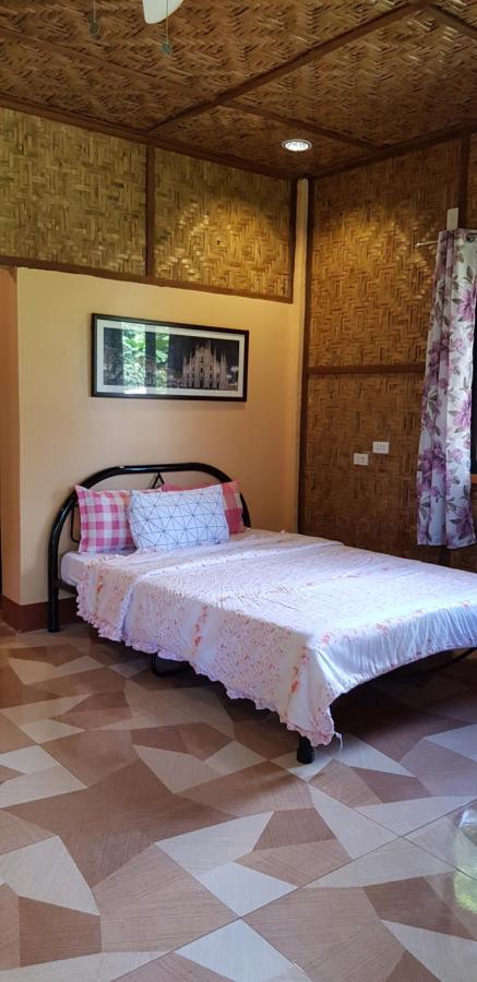 Paco'S Garden Home Stay Mambajao Exterior photo