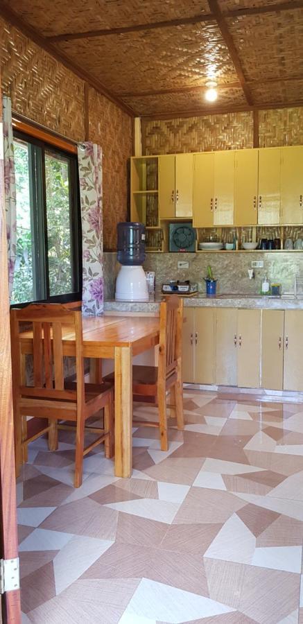 Paco'S Garden Home Stay Mambajao Exterior photo