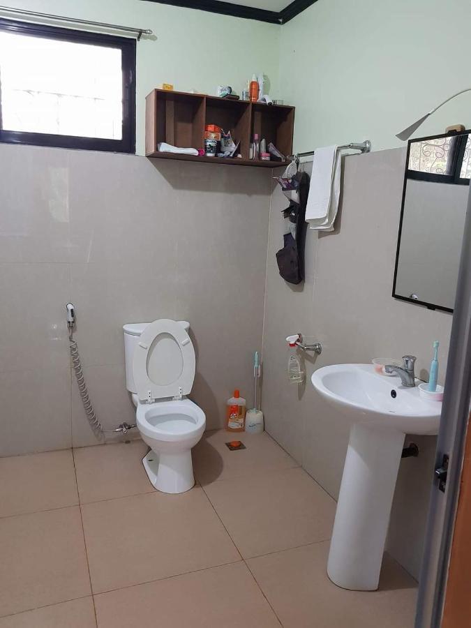 Paco'S Garden Home Stay Mambajao Exterior photo