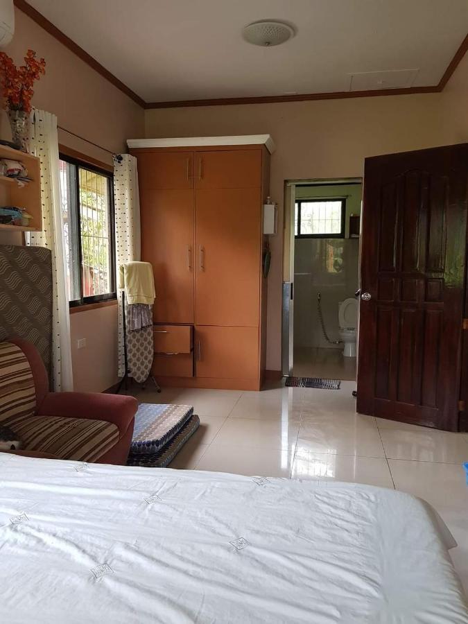 Paco'S Garden Home Stay Mambajao Exterior photo