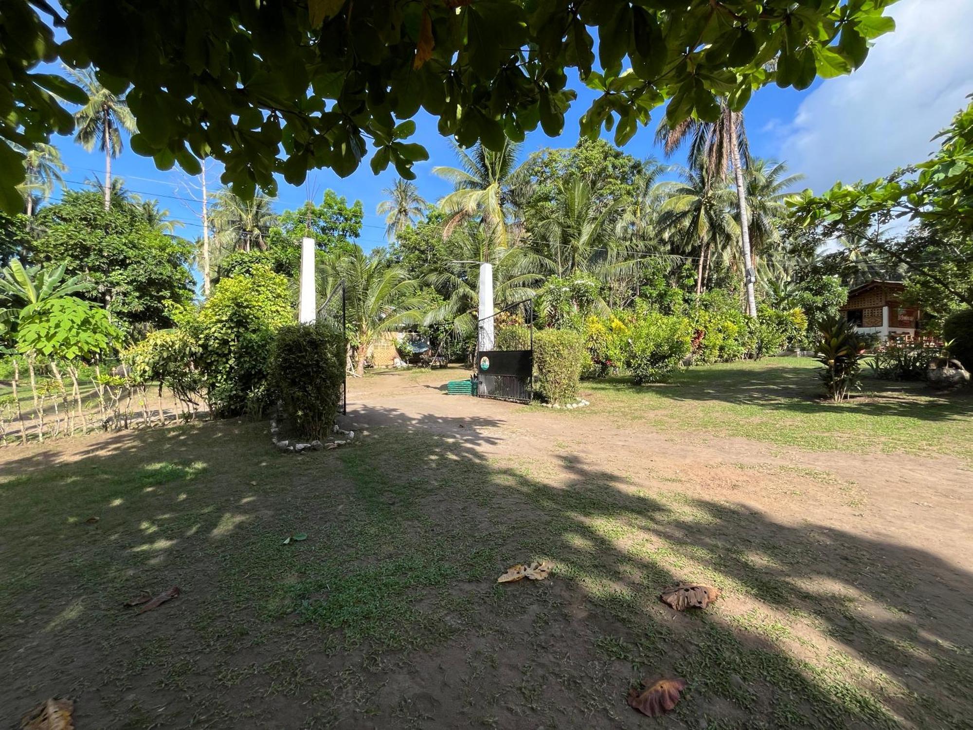 Paco'S Garden Home Stay Mambajao Exterior photo