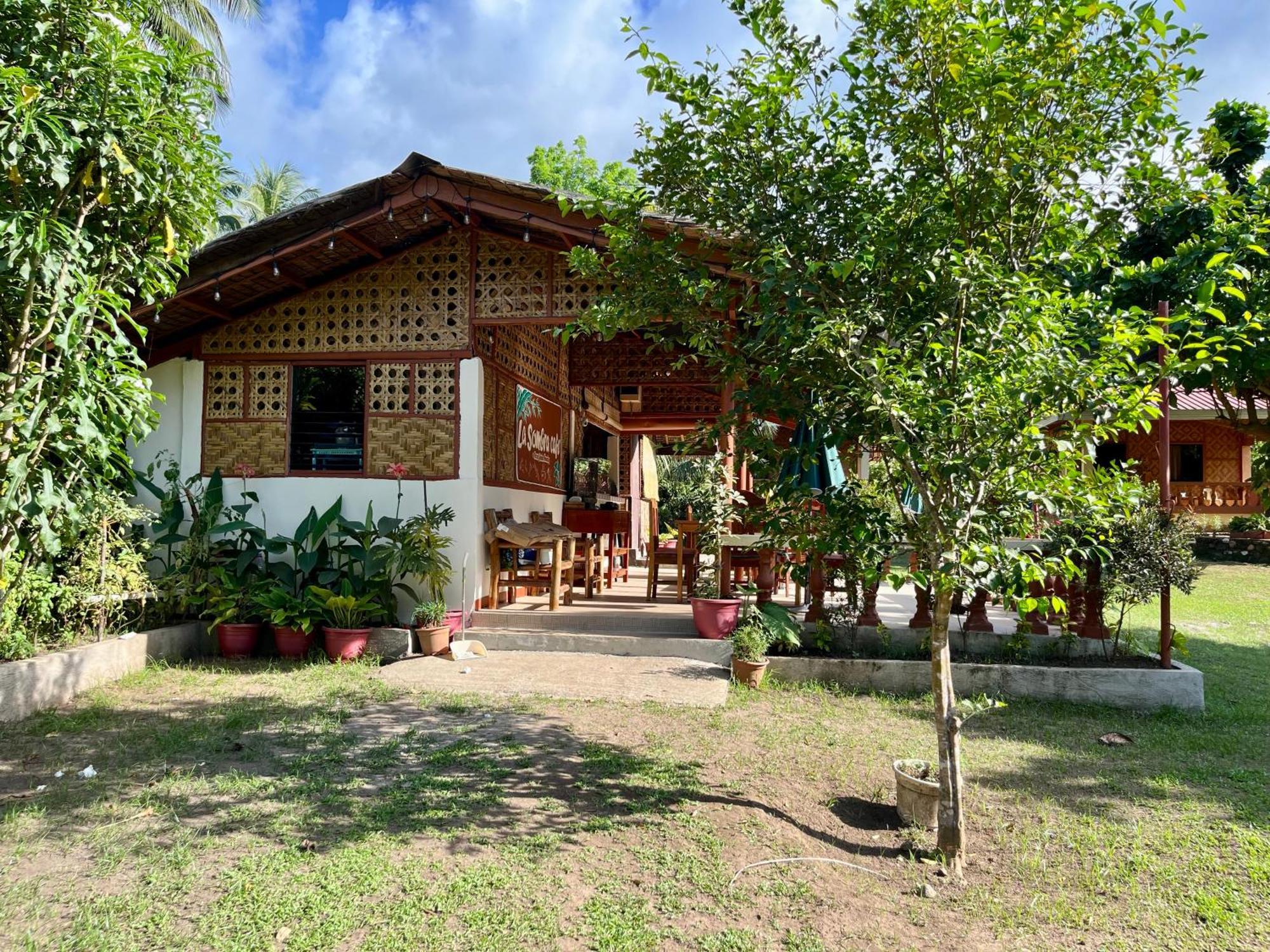 Paco'S Garden Home Stay Mambajao Exterior photo