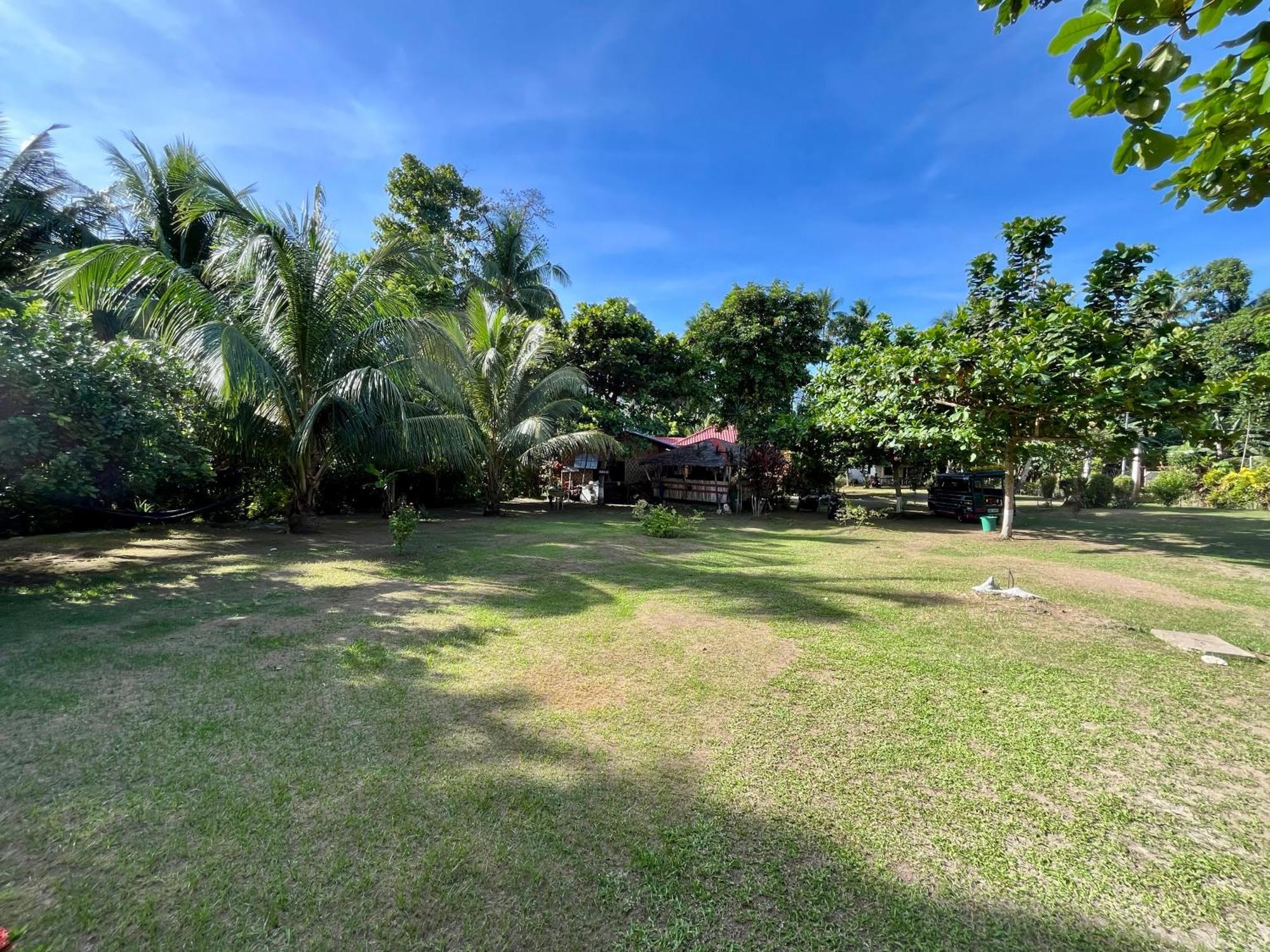 Paco'S Garden Home Stay Mambajao Exterior photo